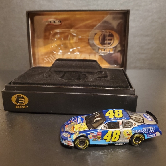 Jimmie Johnson 2003 Chevy Monte Carlo Diecast 1:64 Racecar - Picture 4 of 17